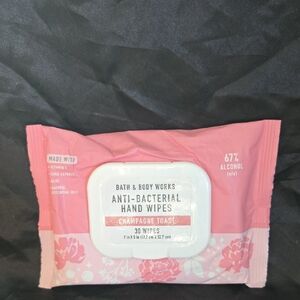 Bath & Body Works Champagne Toast Hand Wipes - Pink
